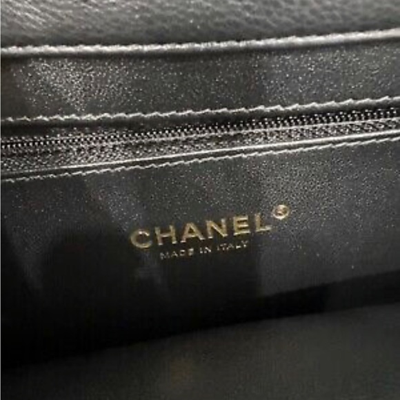 NWT Authentic 19C CHANEL Classic Black White Quilted Envelope Flap Hand Bag New - Picture 3 of 13